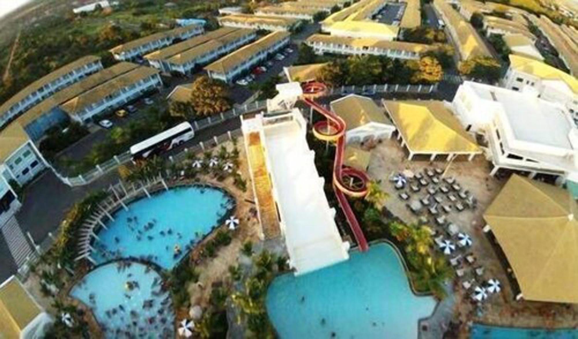 L'Acqua Diroma - Oficial - Piscinas 24 Horas กัลดัสโนวัส ภายนอก รูปภาพ